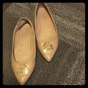 Bebe flats